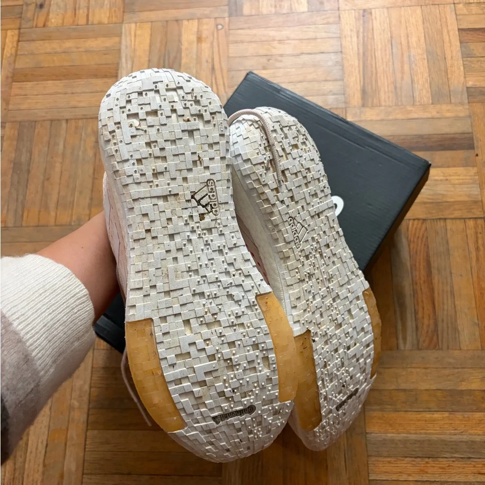 adidas 95% new
